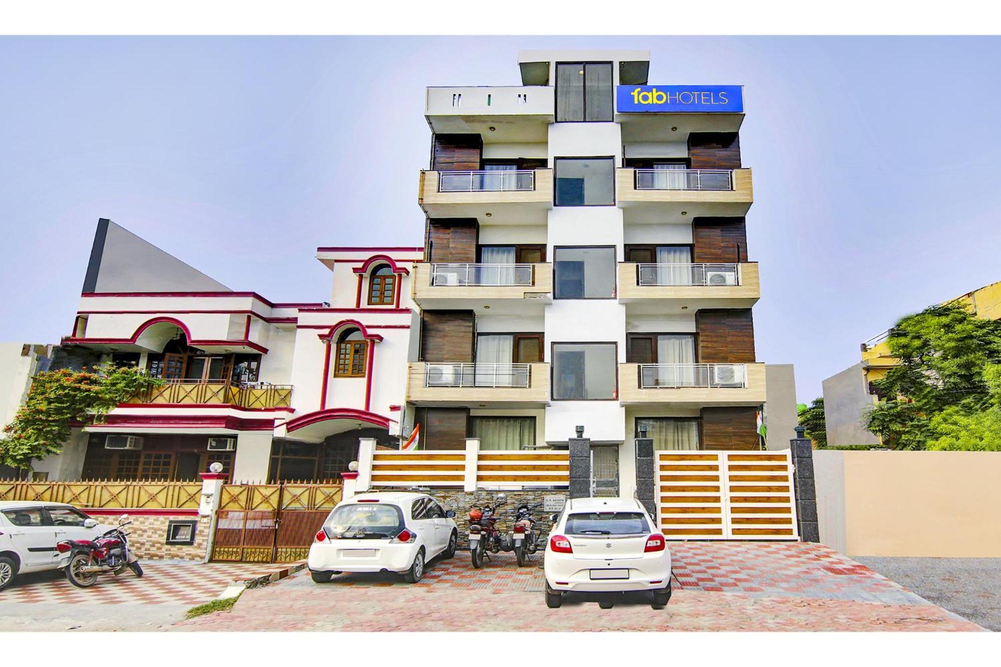 Fabhotel Apple Pie Noida Exterior photo