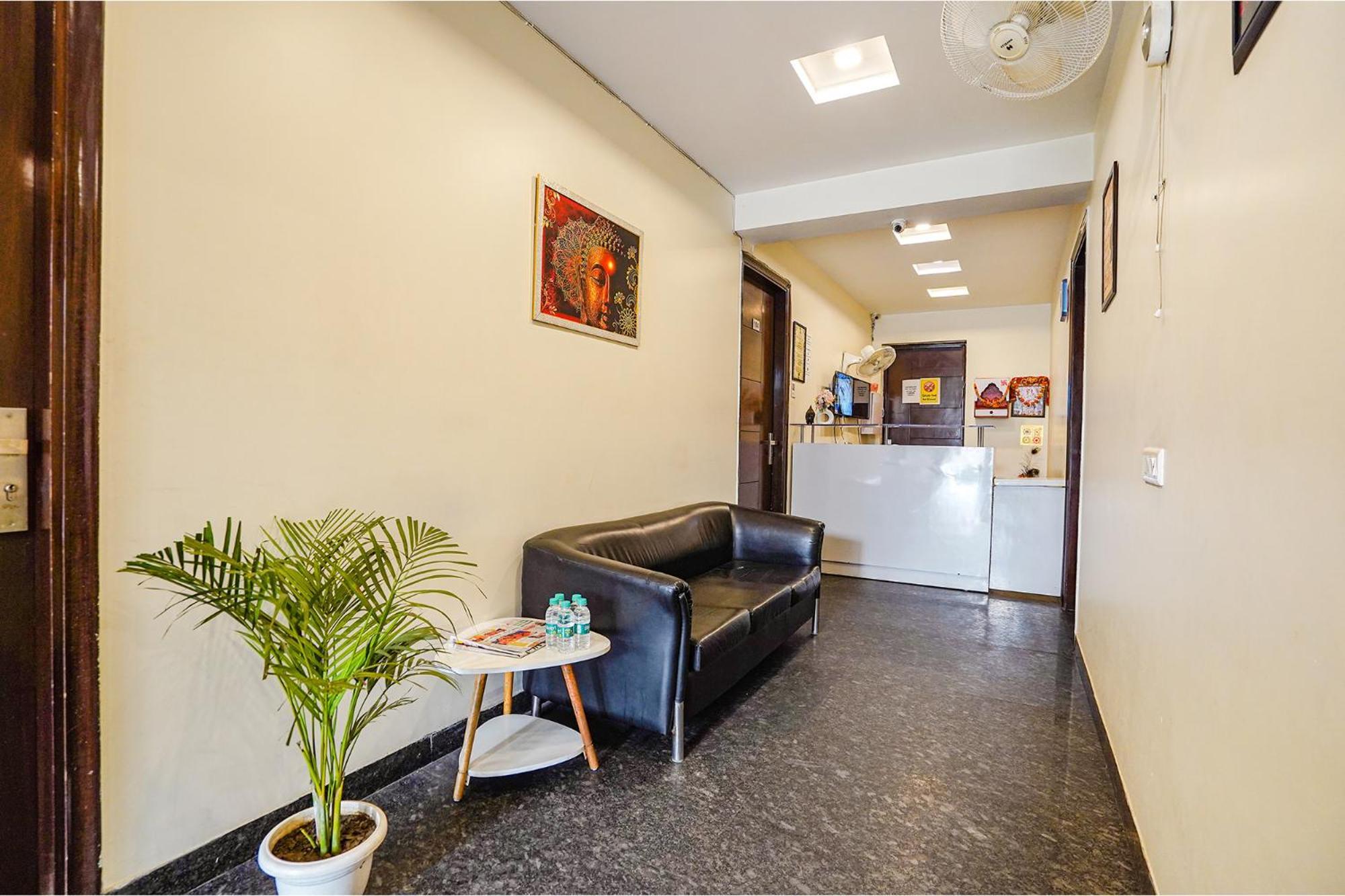 Fabhotel Apple Pie Noida Exterior photo